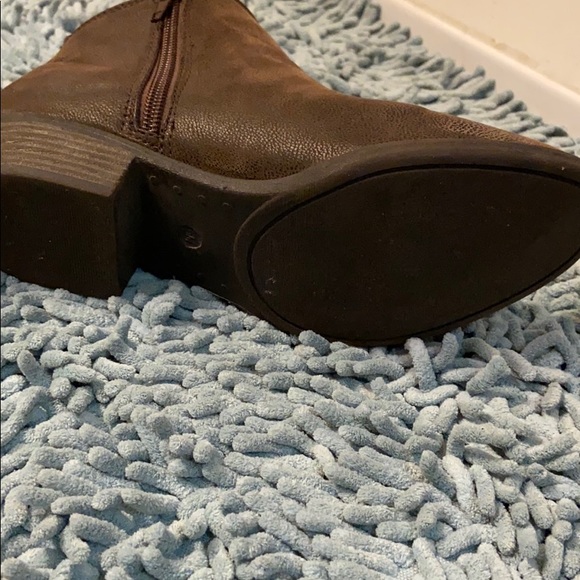 Brown ankle boots - Picture 5 of 5